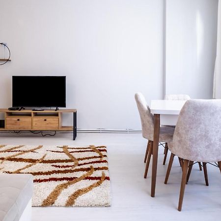 Fully Equipped Cozy Home In Kadikoy Istanbul Exterior photo